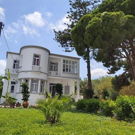 Tower Traditional Pool Villa Кремасті Екстер'єр фото