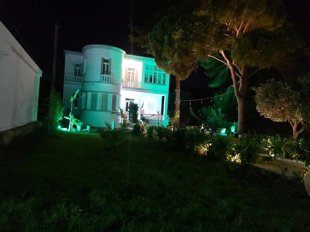 Tower Traditional Pool Villa Кремасті Екстер'єр фото