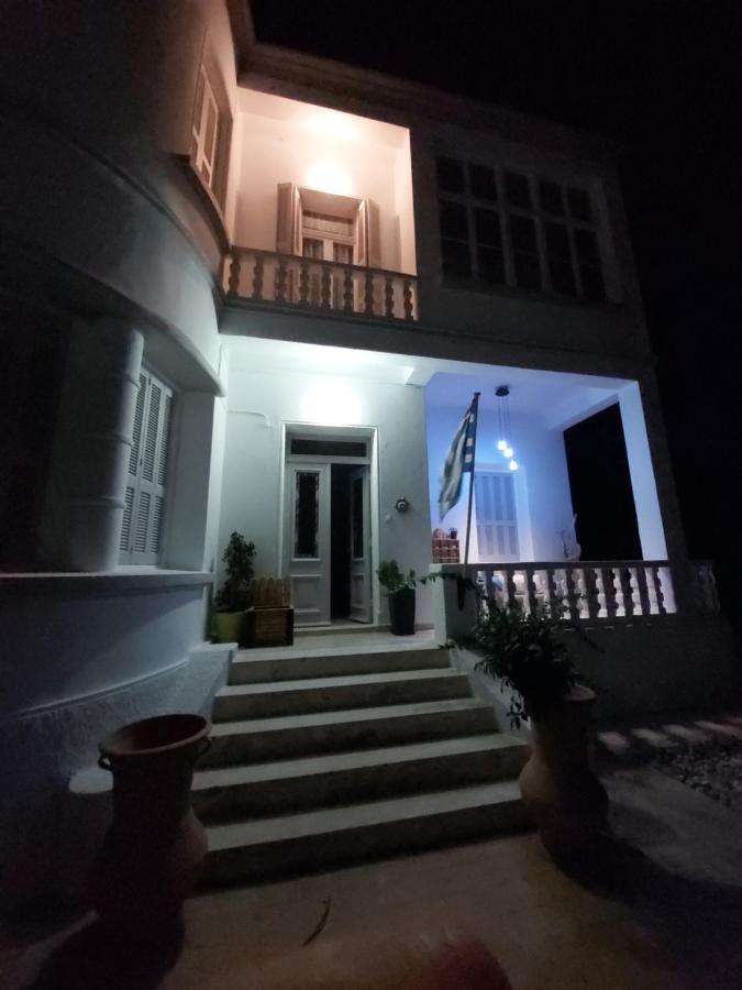 Tower Traditional Pool Villa Кремасті Екстер'єр фото