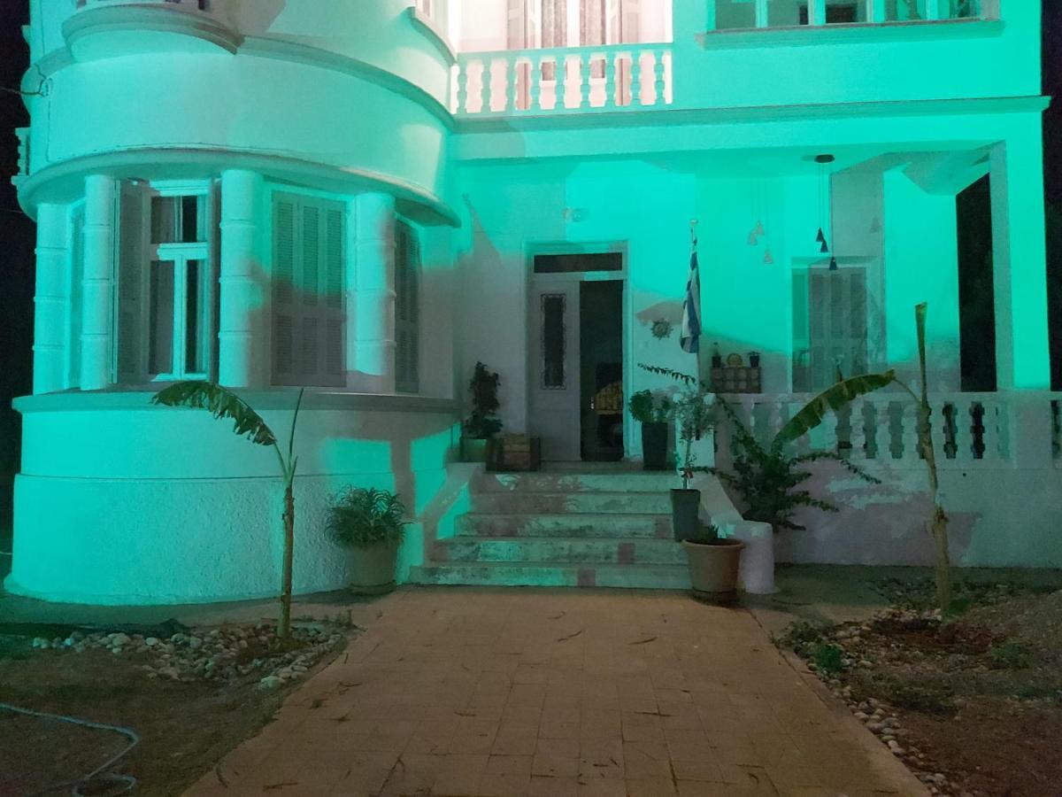 Tower Traditional Pool Villa Кремасті Екстер'єр фото