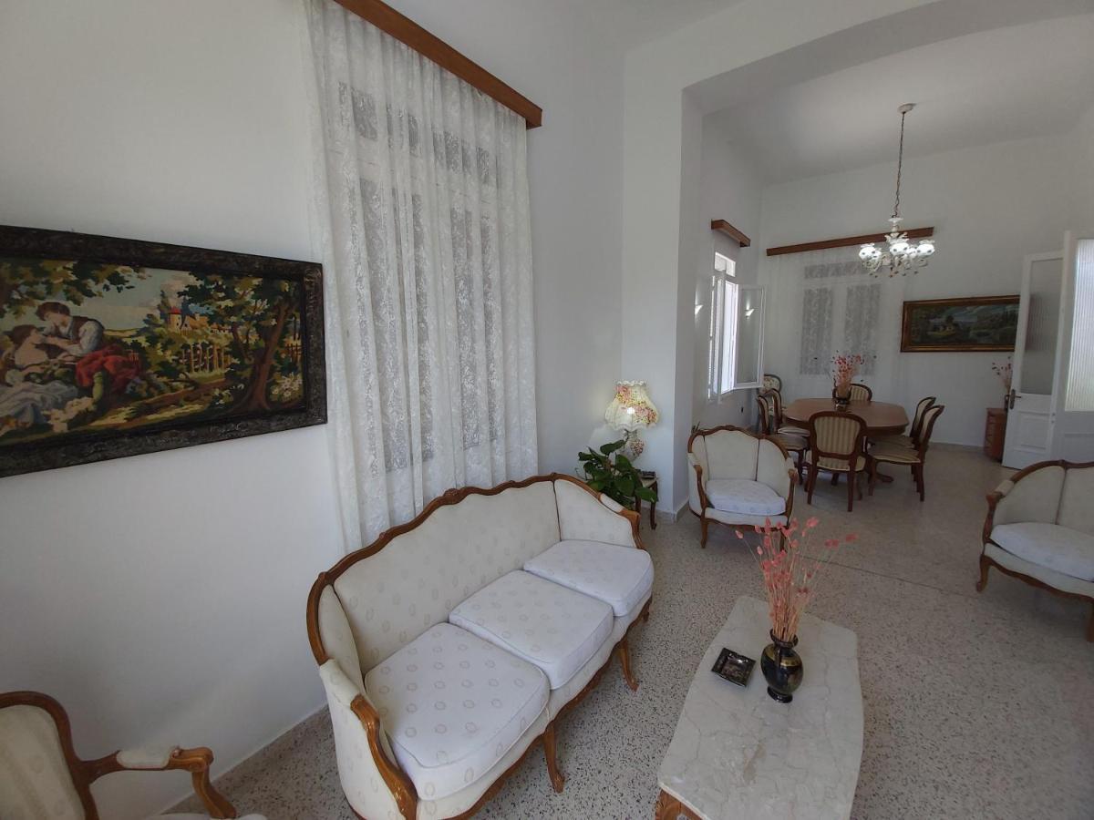 Tower Traditional Pool Villa Кремасті Екстер'єр фото